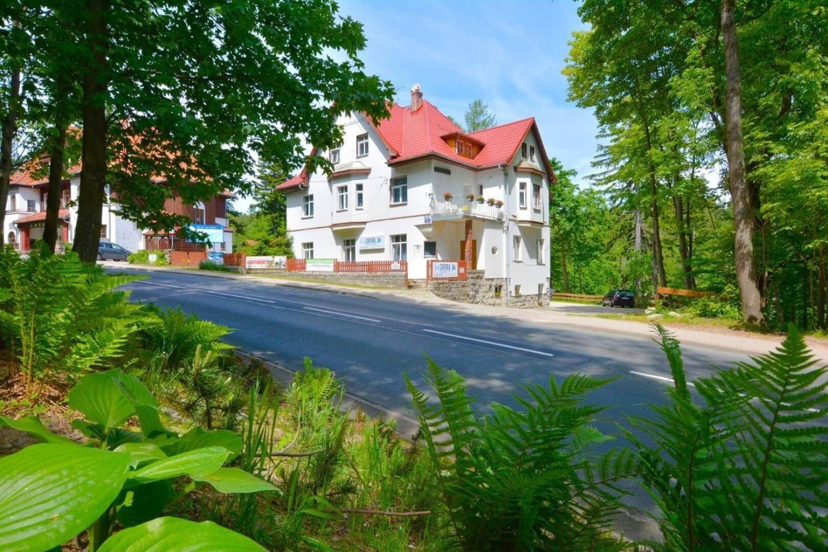 Nad Zapora Bed & Breakfast